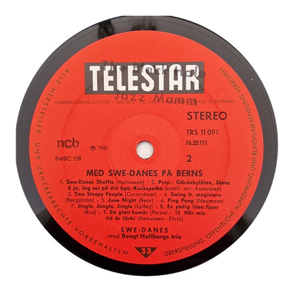 The Swe-Danes med Bengt Hallberg Trio : Med Swe-Danes På Berns (LP)