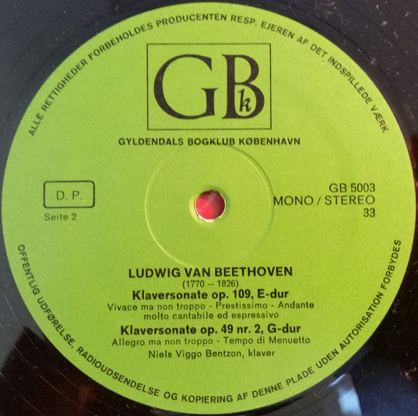 Niels Viggo Bentzon : Niels Viggo Bentzon Spiller Beethoven (LP, Album)