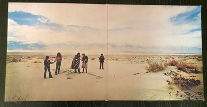 Wings (2) : Venus And Mars (LP, Album)