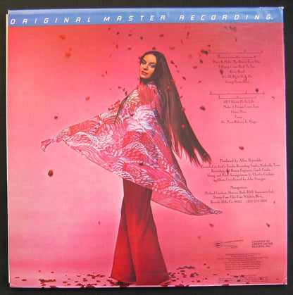 Crystal Gayle : We Must Believe In Magic (LP, Album, Ltd, RM)