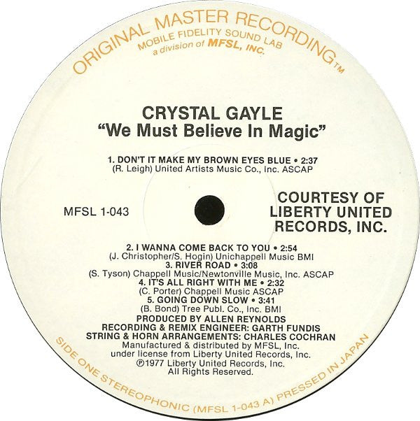 Crystal Gayle : We Must Believe In Magic (LP, Album, Ltd, RM)