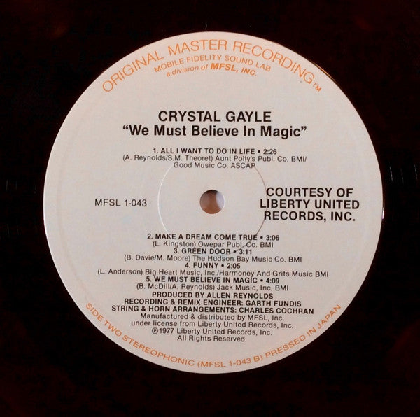 Crystal Gayle : We Must Believe In Magic (LP, Album, Ltd, RM)