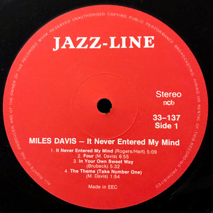Miles Davis : Out Of The Blue (2xLP, Album, Comp, MP)
