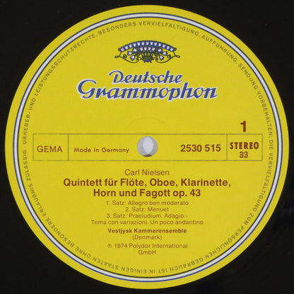 Carl Nielsen, Vestjysk Kammerensemble : Quintett Für Bläser = Wind Quintet / Andante Lamentoso (Streichquintett = String Quintet) / Musik Aus „Die Mutter” = Music From „The Mother” / Serenata In Vano Für Quintett (LP)