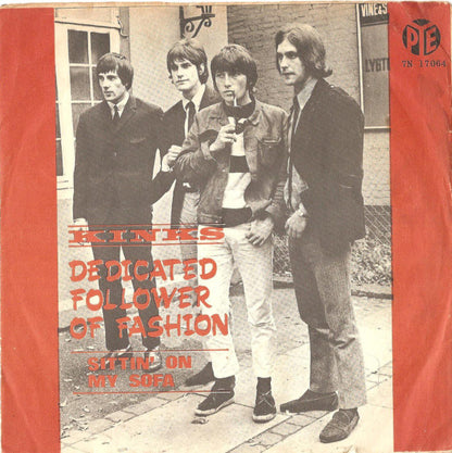 The Kinks : Dedicated Follower Of Fashion  (7", Single)