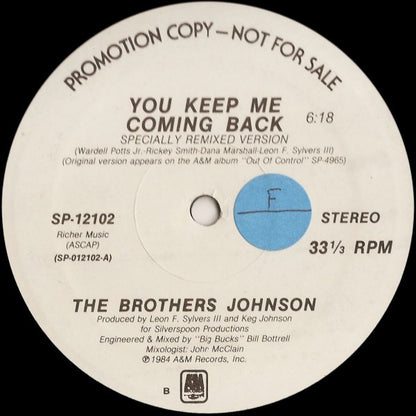 Brothers Johnson : You Keep Me Coming Back (12", Promo)