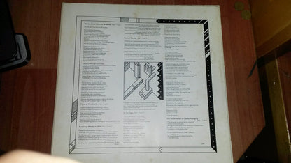 Genesis : The Lamb Lies Down On Broadway (2xLP, Album, RE)