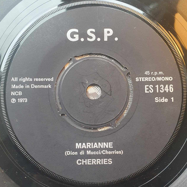 Cherries (5) : Brevet Du Skrev (7", Single)