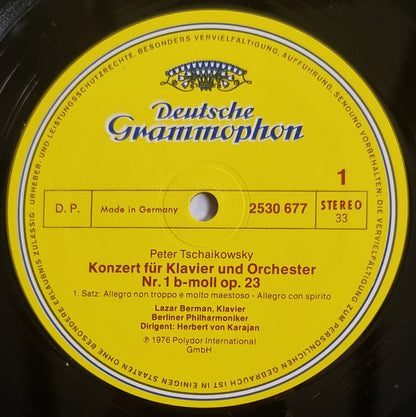 Herbert von Karajan • Lazar Berman, Berliner Philharmoniker - Pyotr Ilyich Tchaikovsky : Klavierkonzert Nr. 1 B-Moll (LP, Album, RE)