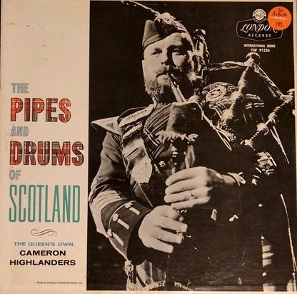 The Queen's Own Cameron Highlanders : The Pipes And Drums Of Scotland (LP)