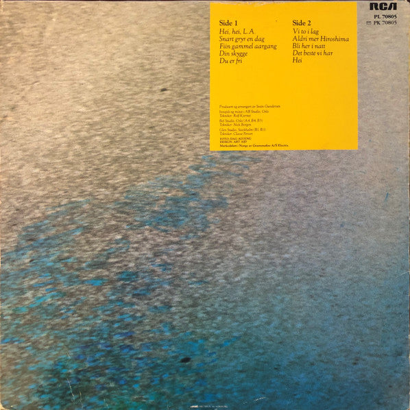 Trygve Hoff : Midt I Livet (LP, Album)