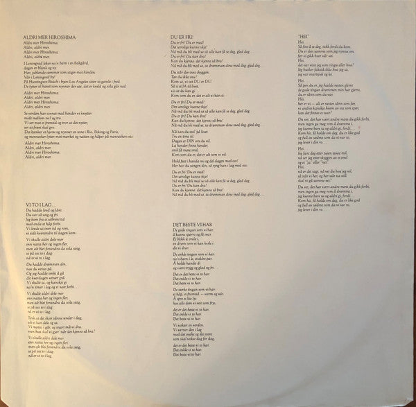 Trygve Hoff : Midt I Livet (LP, Album)