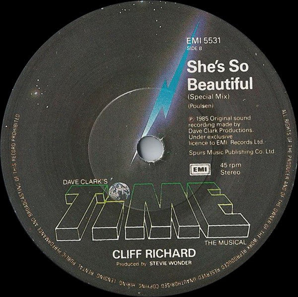 Cliff Richard : She's So Beautiful (7", Single)