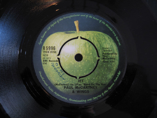 Wings (2) : Jet (7", Single)