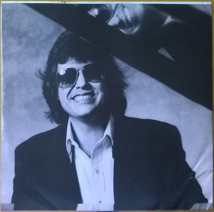 Ronnie Milsap : There's No Gettin' Over Me (LP, Album, Ind)