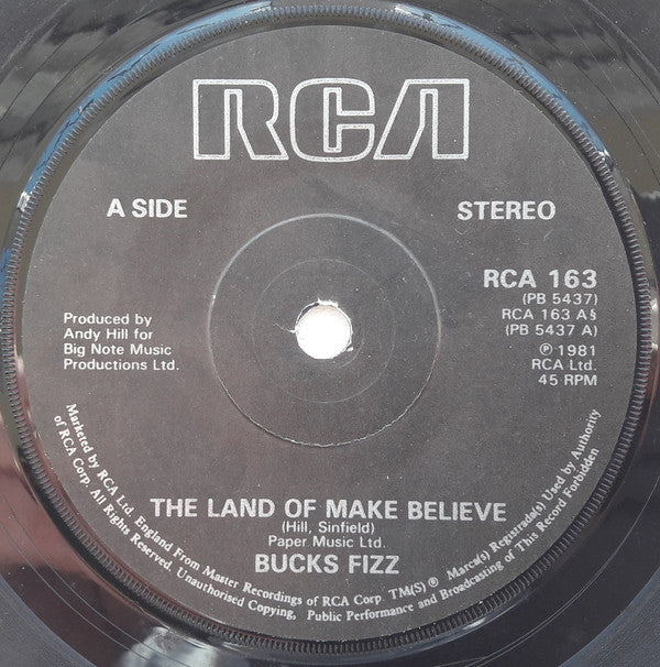 Bucks Fizz : The Land Of Make Believe (7", Single, Sol)