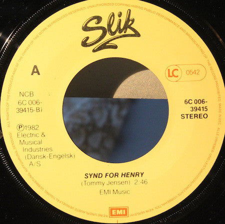 Slik (2) : Gør Det Selv / Synd For Henry (7", Single)