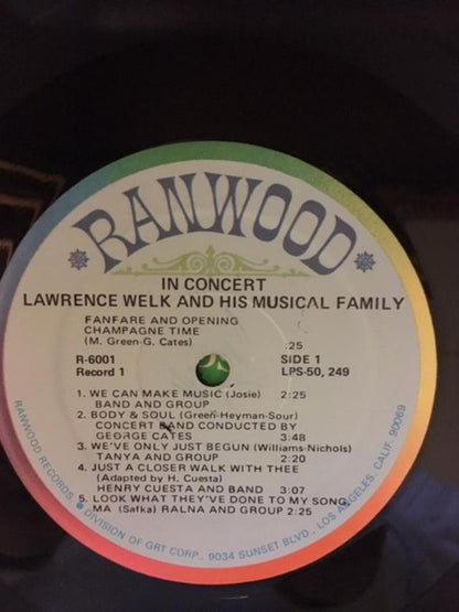 Lawrence Welk And His Musical Family : In Concert  (2xLP, Gat)