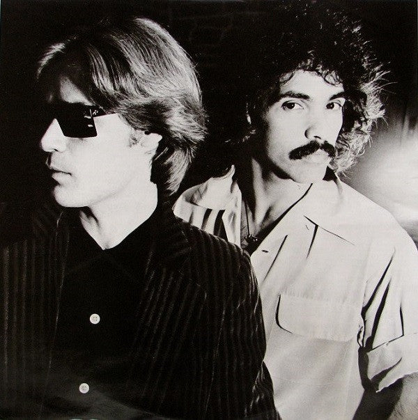 Daryl Hall & John Oates : Beauty On A Back Street (LP, Album)