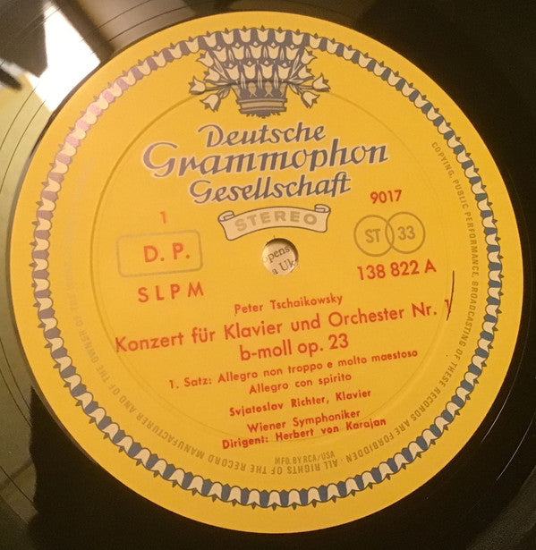 Pyotr Ilyich Tchaikovsky - Herbert von Karajan · Wiener Symphoniker, Sviatoslav Richter : Sviatoslav Richter ∙ Herbert von Karajan, Tschaikowsky*, Wiener Symphoniker – Konzert Für Klavier Und Orchester Nr. 1 B-moll (LP, Sle)