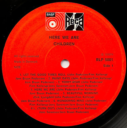 Children (14) : Here We Are (LP, Album)