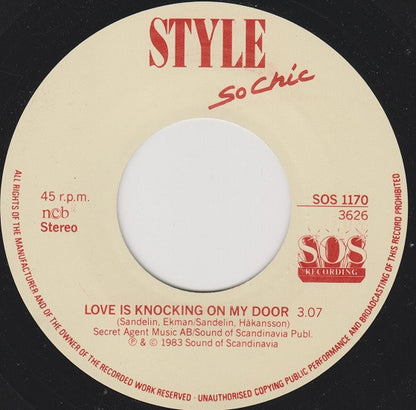 Style (4) : Love Is Knocking On My Door (7")