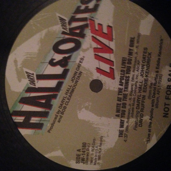 Daryl Hall & John Oates Featuring David Ruffin & Eddie Kendricks : A Nite At The Apollo Live! (12", Promo)